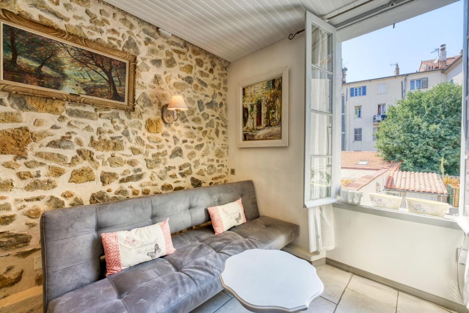 New 2-bed Apartment Cannes